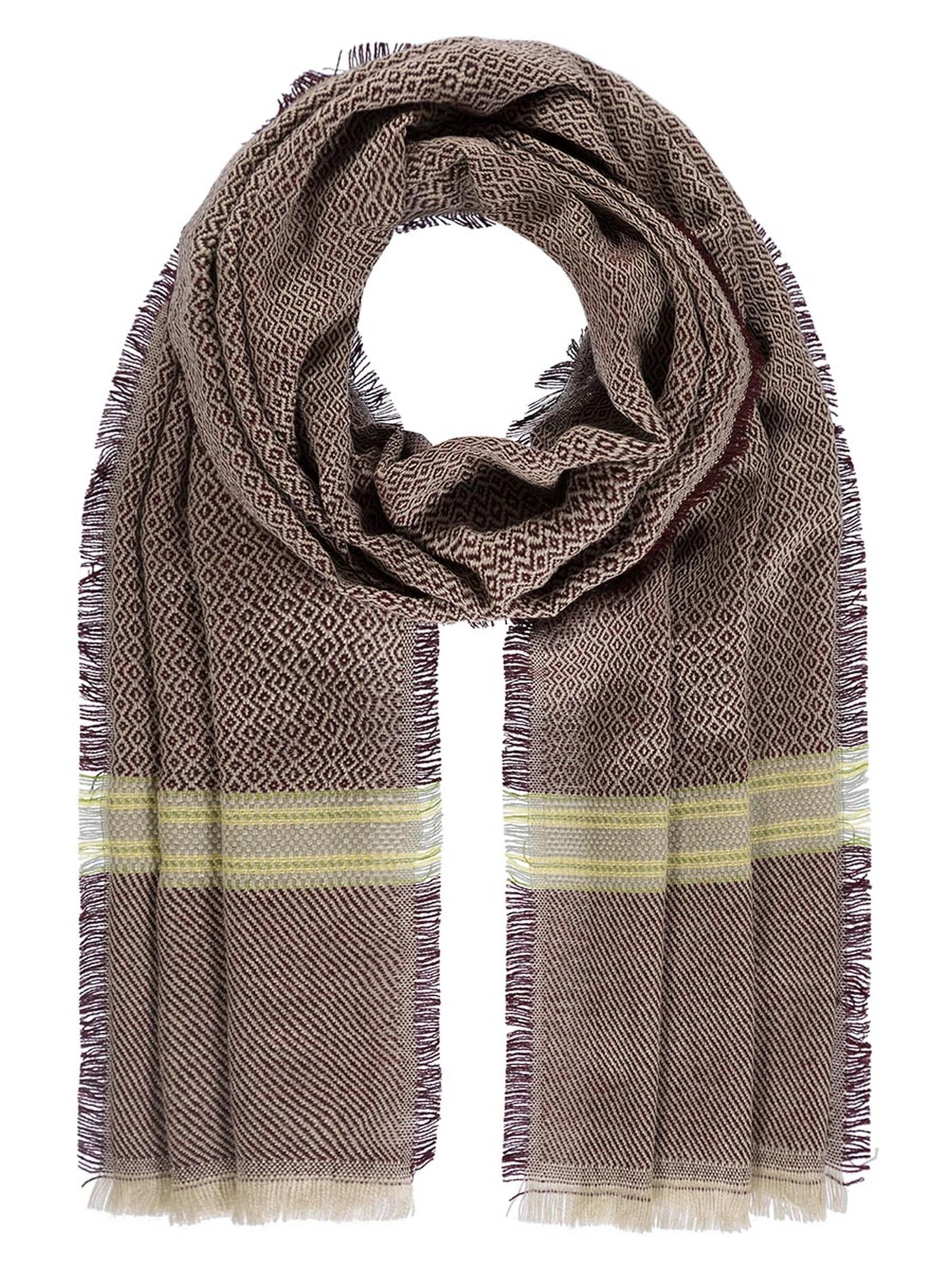 Passigatti Wrap in White: front