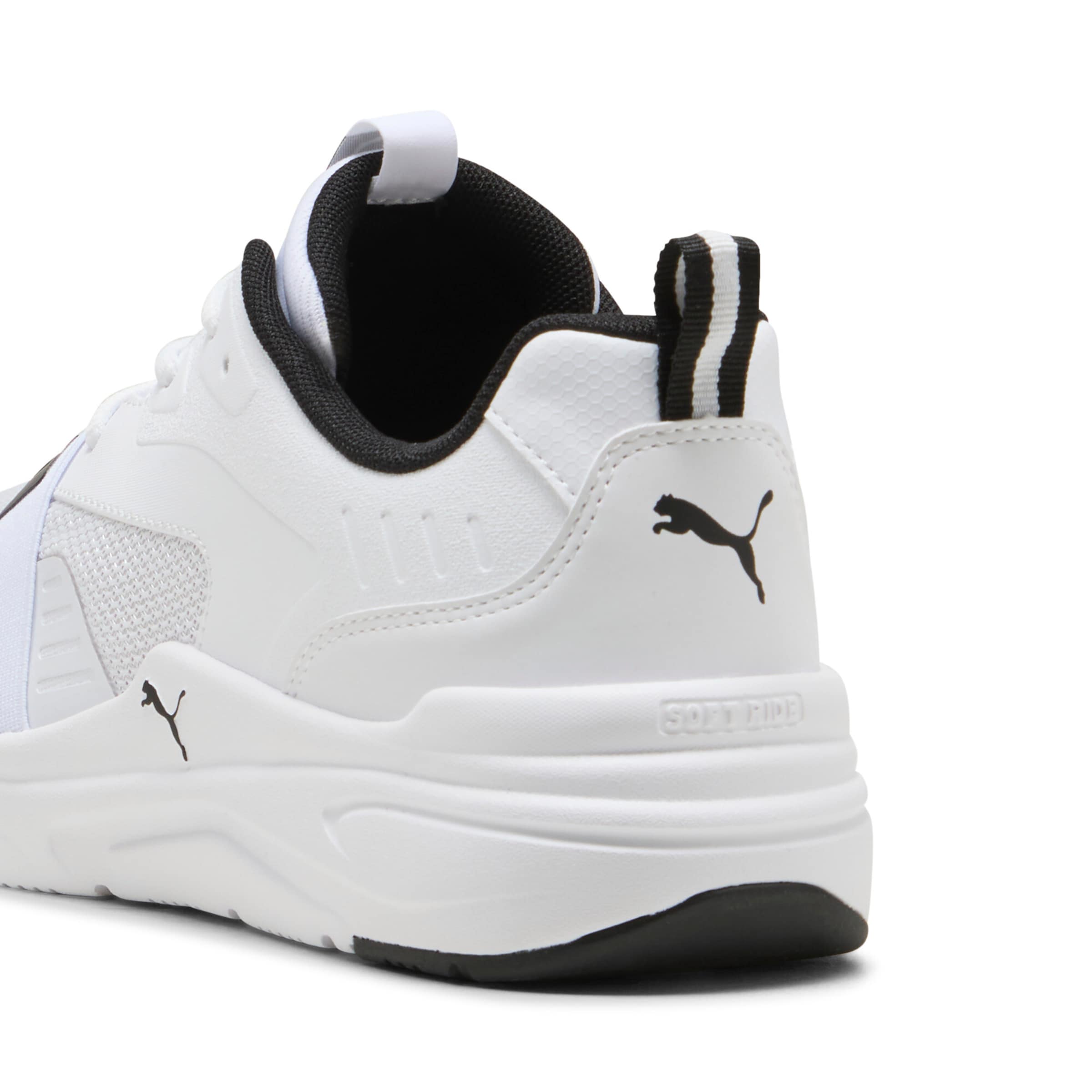 Baskets basses PUMA en blanc