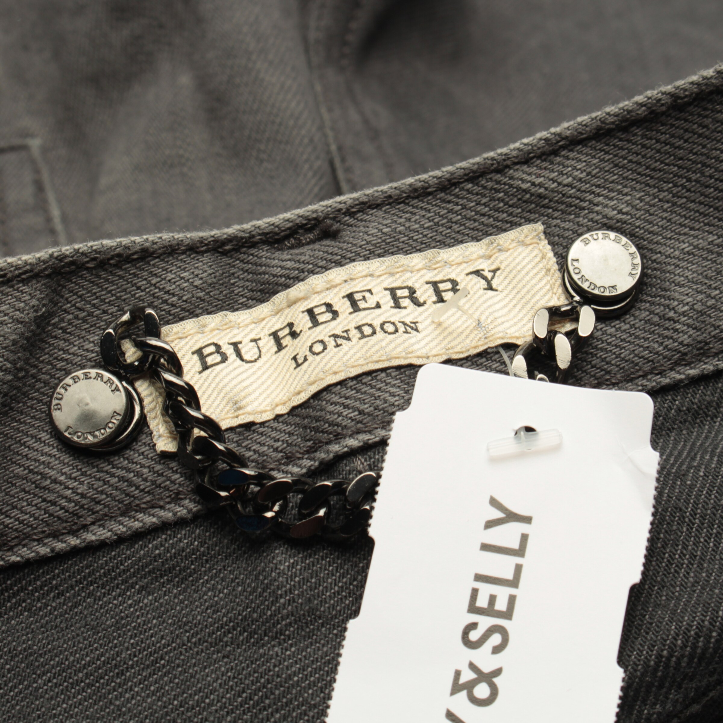 BURBERRY Jeans in 32 in Grey