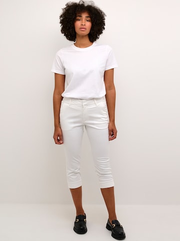 Kaffe - Slimfit Pantalón 'Lea' en blanco