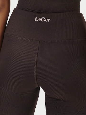 évasé Pantalon 'Simone' LeGer by Lena Gercke en marron