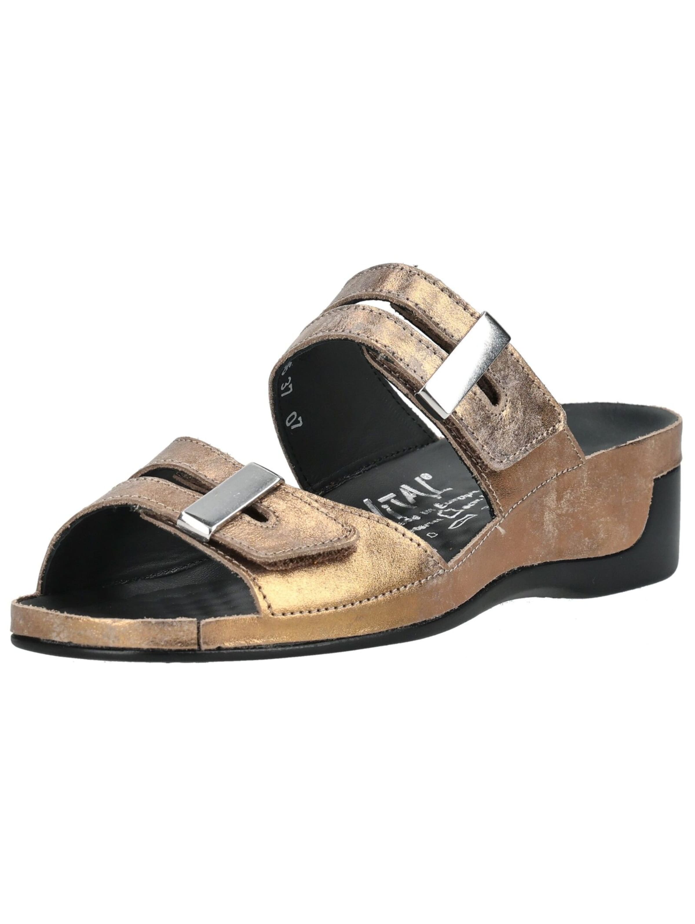 vital Mules in Bronze: front
