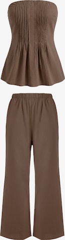 Costum cu pantaloni de la Imily Bela pe maro: față