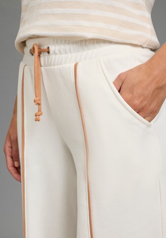 LAURA SCOTT Regular Pants in White