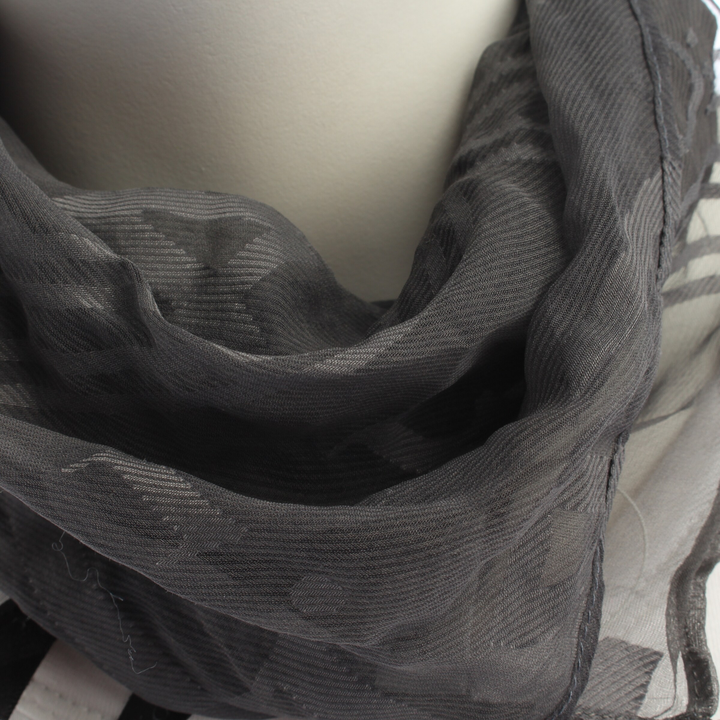 Dior Scarf & Wrap in One size in Grey