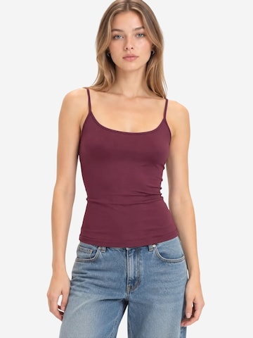 Top 'Tanktops & Camis' di Busem in rosso: frontale