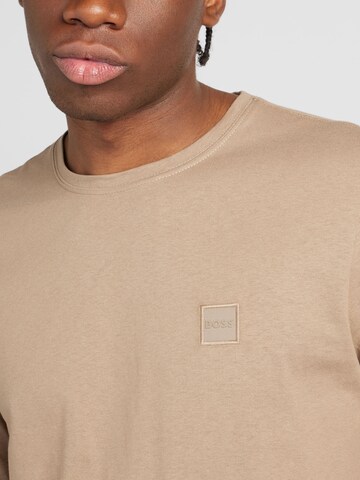 BOSS - Camiseta 'Tacks' en beige