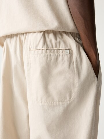 Loosefit Pantalon Pull&Bear en beige