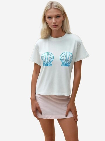 Hiccup T-Shirt in Blau: Vorderseite