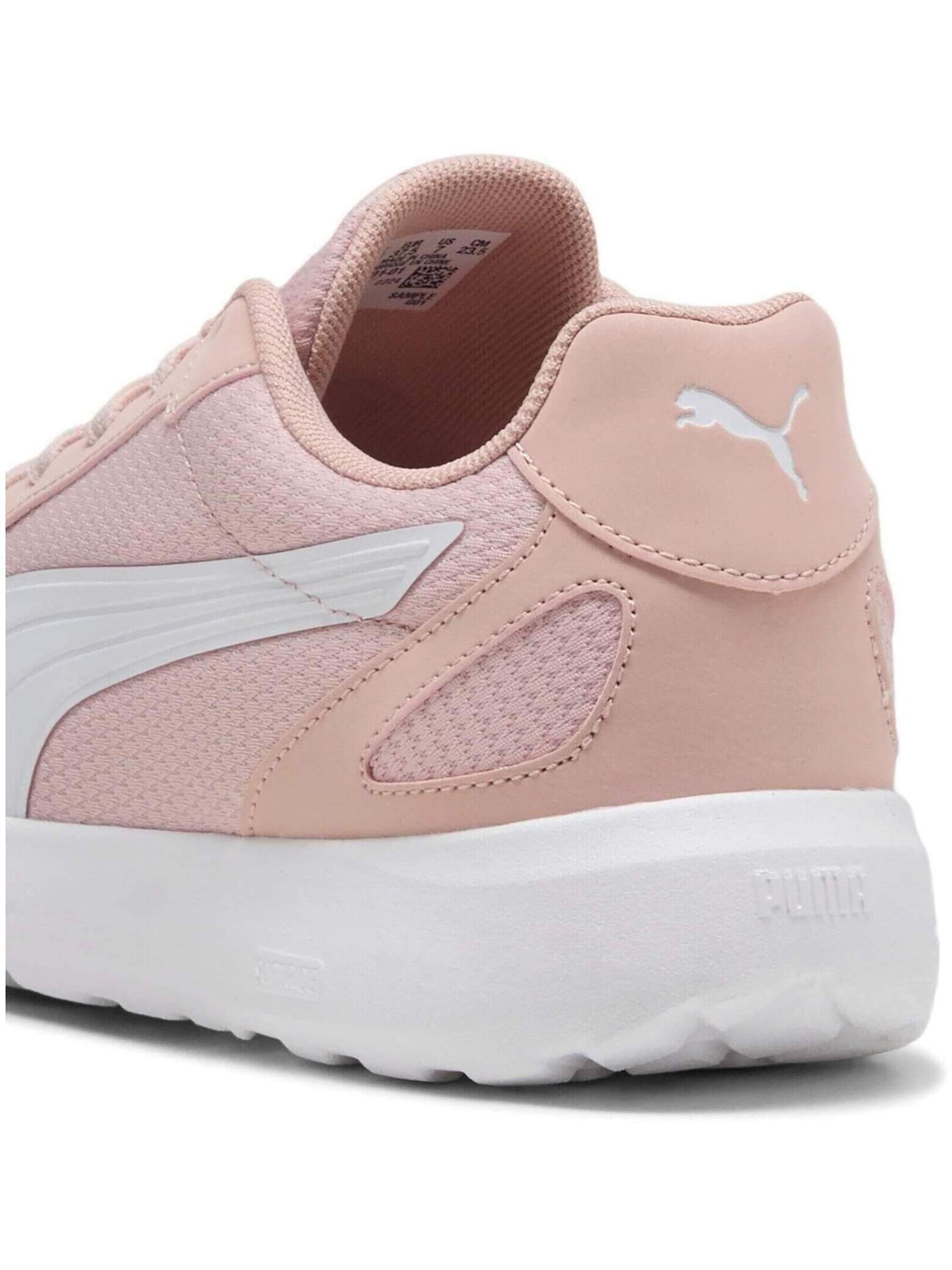 PUMA Sports shoe 'Softride Cosmic' in Pink