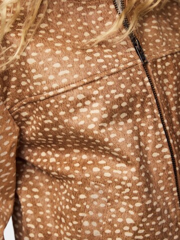 PIECES Between-season jacket 'ODA' in Brown