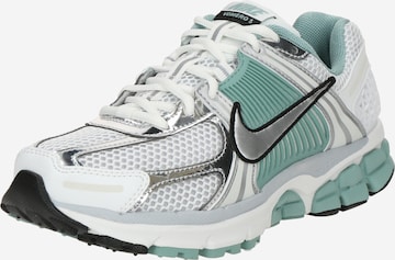 Nike Sportswear Trampki niskie 'ZOOM VOMERO 5' w kolorze biały: przód