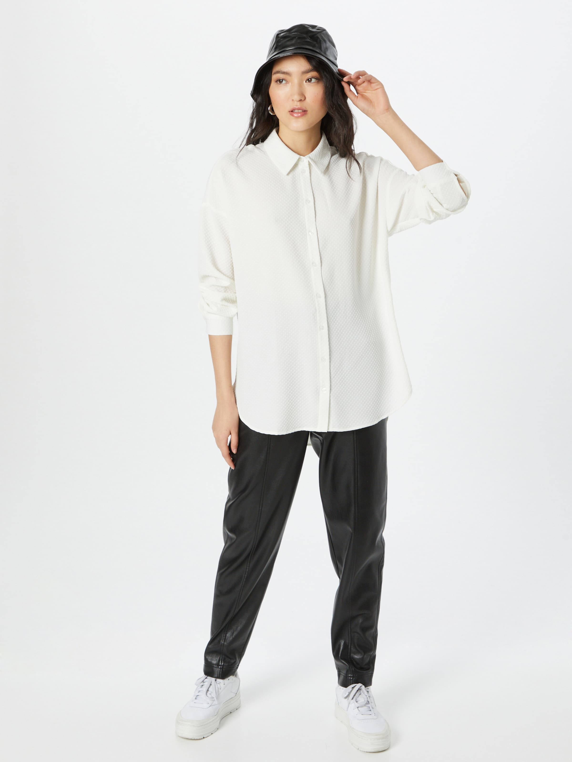 Frauen Blusen & Tuniken VERO MODA Bluse 'Layla' in Weiß - JP97429 Frauen Blusen & Tuniken VERO MODA Bluse 'Layla' in Weiß - JP97429