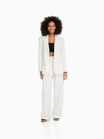 Bershka Loose fit Trousers with creases in White