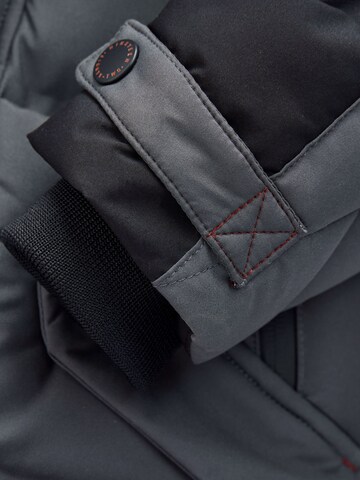 Next - Abrigo en negro