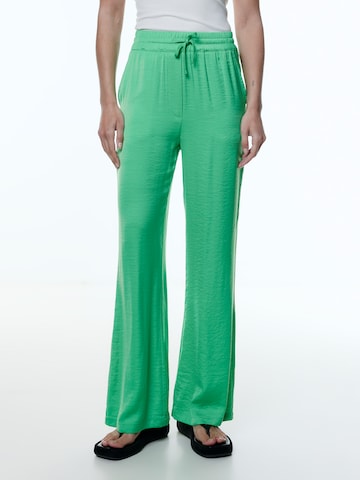 EDITED جينز واسع سراويل 'Stina' بلون أخضر: الأمام