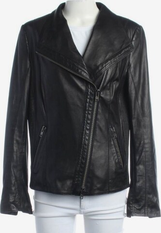 Schyia Jacket & Coat in L in Black: front