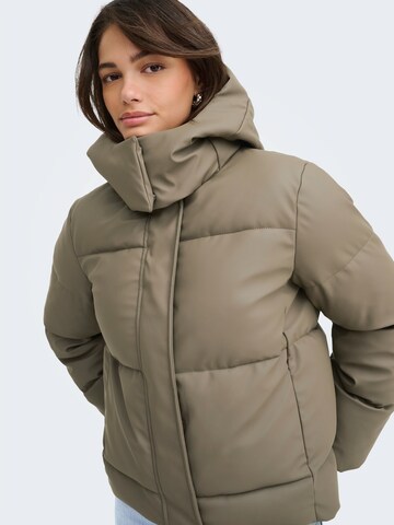 Veste d’hiver 'ONLAGNES' ONLY en vert : devant