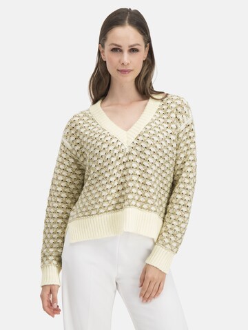 Nicowa Sweater 'AJIWA' in Beige: front