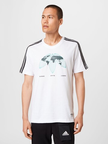 ADIDAS ORIGINALS Póló 'Graphics United' - fehér: elől