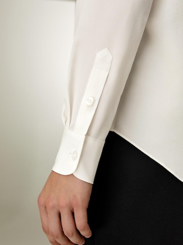 Lilysilk Blouse in Wit