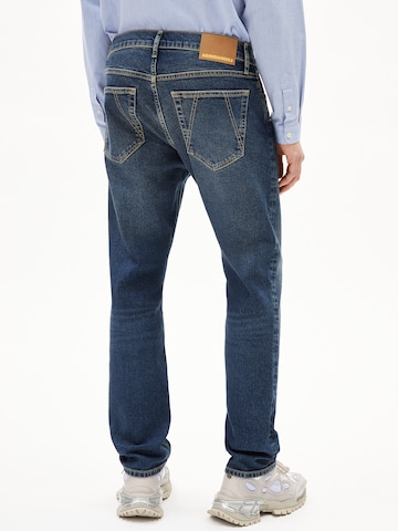 Coupe slim Jean ARMEDANGELS en bleu