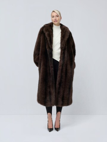 Manteau d’hiver 'Juliette' LeGer Studio en marron : devant