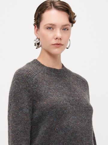 Vero Moda Tall - Jersey 'VMINGRID' en gris
