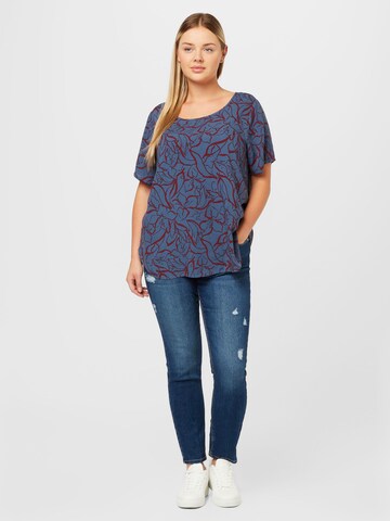 ONLY Carmakoma - Blusa 'NOVA BECH' en azul