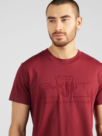 T-Shirt GANT en rouge