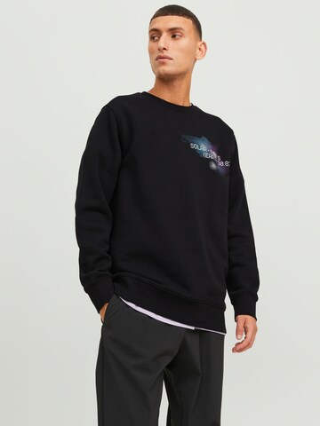 JACK & JONES Sweatshirt i sort: forside