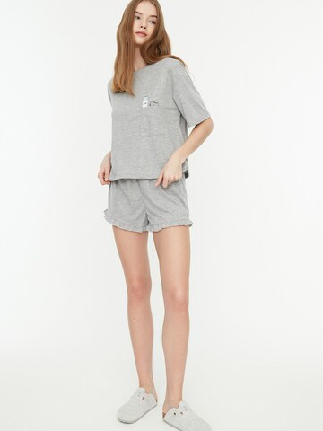 Shorty Trendyol en gris