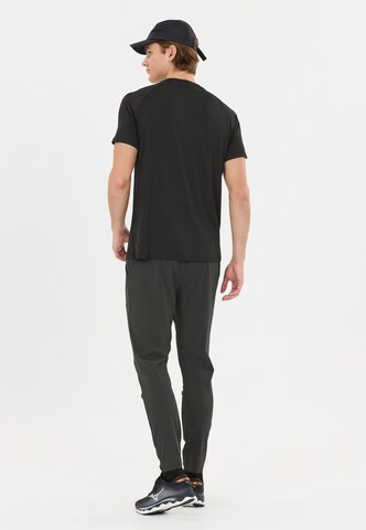 Virtus T-Shirt 'Neva' in Schwarz