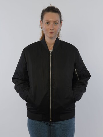 glore Jacke 'Iwon' in Schwarz: Vorderseite