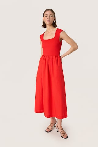 Robe 'SLSimone' SOAKED IN LUXURY en rouge : devant