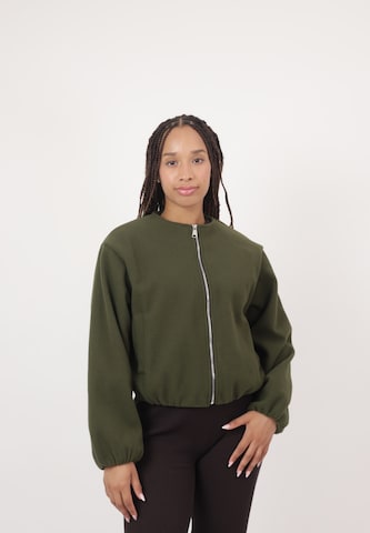 Elara Tussenjas in Groen