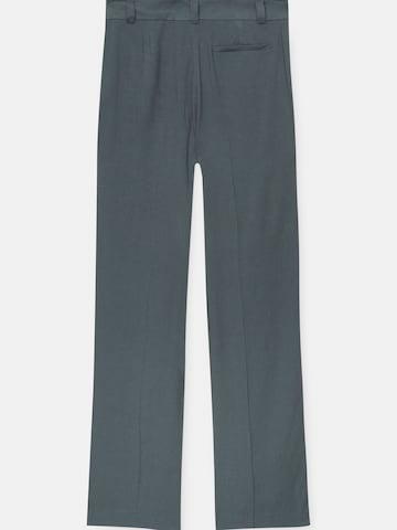 Pull&Bear Normální Kalhoty s puky – modrá
