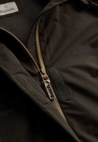 Veste d’hiver 'Bench x Superdry & Co' BENCH en vert