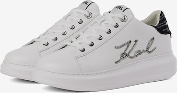 Karl LagerfeldNiske tenisice ' KAPRI SIGNIA LOW TOP ' - bijela boja: prednji dio