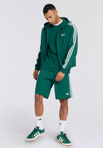 ADIDAS ORIGINALS Regular Shorts in Grün