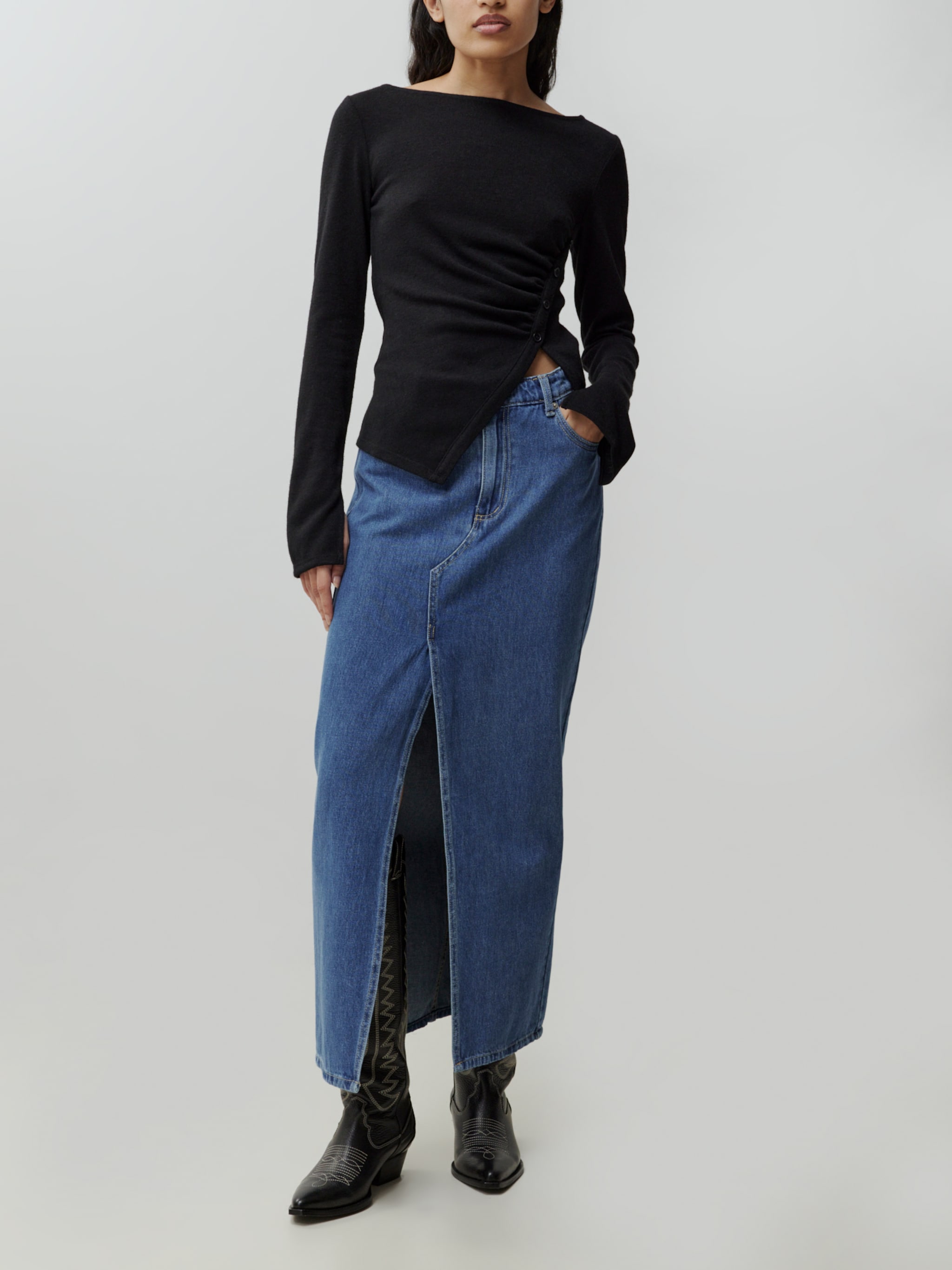 EDITED Producten Trui 'Yesenia' Zwart