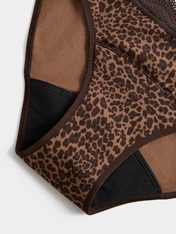 Marks & Spencer Slip in Bruin