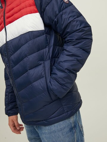 JACK & JONES - Chaqueta de entretiempo 'Hero' en azul