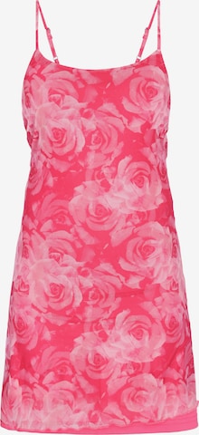 MYMO - Vestido em rosa: frente