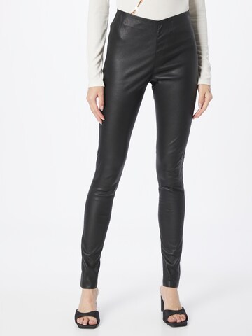 KAREN BY SIMONSEN Skinny Broek 'Meme' in Zwart: voorkant