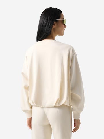 BOGNER Sweatshirt in Weiß