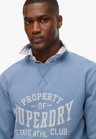 Sweat-shirt 'Athletic Essentials' Superdry en bleu