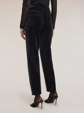 regular Pantaloni di MOTIVI in nero