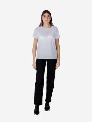 Maglietta 'XW000830 AF10356' di ARMANI EXCHANGE in bianco