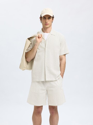 SELECTED HOMME Comfort Fit Πουκάμισο 'SLHAce' σε μπεζ